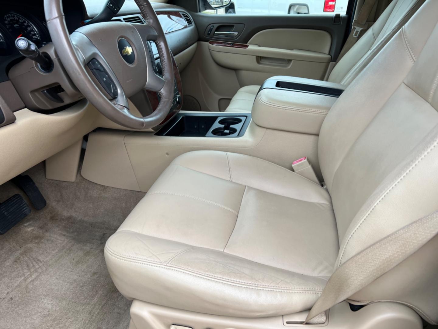 2013 Maroon /Tan Chevrolet Tahoe LT (1GNSCBE02DR) with an 5.3L V8 engine, Automatic transmission, located at 4520 Airline Hwy, Baton Rouge, LA, 70805, (225) 357-1497, 30.509325, -91.145432 - 2013 Chevy Tahoe LT 149K Miles, 5.3 V8, Heated Leather Seats, All Power, Seats 7, Bose Stereo, Tow Pkg. NO IN HOUSE FINANCING. FOR INFO PLEASE CONTACT JEFF AT 225 357-1497 CHECK OUT OUR A+ RATING WITH THE BETTER BUSINESS BUREAU WE HAVE BEEN A FAMILY OWNED AND OPERATED BUSINESS AT THE SAME LOCATION F - Photo#9